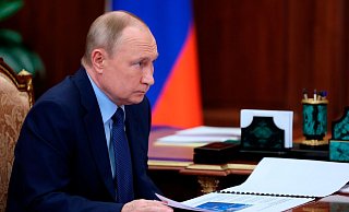 Wladimir Putin am Freitag während einer Sitzung im Kreml. - Foto: Mikhail Metzel/Pool Sputnik Kremlin/AP/dpa Wladimir Putin am Freitag während einer Sitzung im Kreml. - Foto: Mikhail Metzel/Pool Sputnik Kremlin/AP/dpa