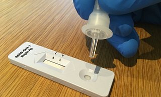 Noch weiß keiner, wann die angekündigten kostenlosen Schnelltests wirklich kommen. - Tasja Klusmeyer Noch weiß keiner, wann die angekündigten kostenlosen Schnelltests wirklich kommen. - Tasja Klusmeyer