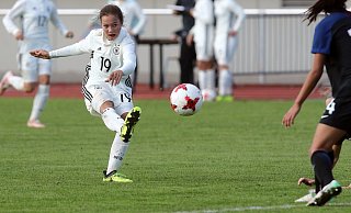 Die Verlerin Maja Sternad verpasste gegen die USA nur knapp einen Torerfolg. - Rene Weiss Die Verlerin Maja Sternad verpasste gegen die USA nur knapp einen Torerfolg. - Rene Weiss