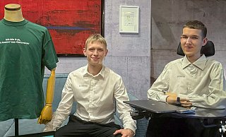 Rocco Weiss (l.) und Paul Kasing haben das Modelabel Gütersfroh gegründet. - Gütersfroh Rocco Weiss (l.) und Paul Kasing haben das Modelabel Gütersfroh gegründet. - Gütersfroh