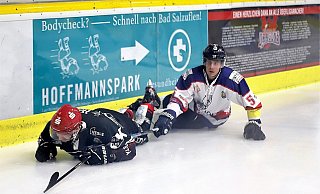 Unfreiwillige Spielpause: Die Herforder Ice Dragons und ihr Gegner können am Freitag nicht aufs Eis. Ein Corona-Verdachtsfall sorgt für die kurzfristige Absage des Spiels. Foto: Jürgen Feyerabend, feyerdragon pic art - Andreas Gerth Unfreiwillige Spielpause: Die Herforder Ice Dragons und ihr Gegner können am Freitag nicht aufs Eis. Ein Corona-Verdachtsfall sorgt für die kurzfristige Absage des Spiels. Foto: Jürgen Feyerabend, feyerdragon pic art - Andreas Gerth