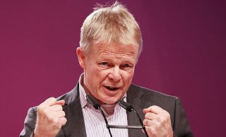 «Wir schätzen den zusätzlichen Investitionsbedarf auf mindestens 50 Milliarden Euro im Jahr ein»: Reiner Hoffmann. - Foto: Oliver Berg/dpa «Wir schätzen den zusätzlichen Investitionsbedarf auf mindestens 50 Milliarden Euro im Jahr ein»: Reiner Hoffmann. - Foto: Oliver Berg/dpa