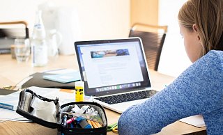 Fürs Distanzlernen steht den Paderborner Schulen die Plattform Lernstatt zur Verfügung. Bis heute kommt es dort immer wieder zu Störungen durch Cyber-Angriffe. - Symbolfoto: Pixabay Fürs Distanzlernen steht den Paderborner Schulen die Plattform Lernstatt zur Verfügung. Bis heute kommt es dort immer wieder zu Störungen durch Cyber-Angriffe. - Symbolfoto: Pixabay