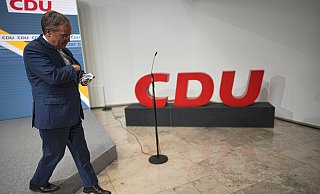 Nach dem desaströsen Ergebnis bei der Bundestagswahl mit Kandidat Armin Laschet sucht die Partei händeringend nach einem Neustart. - picture alliance/dpa Nach dem desaströsen Ergebnis bei der Bundestagswahl mit Kandidat Armin Laschet sucht die Partei händeringend nach einem Neustart. - picture alliance/dpa