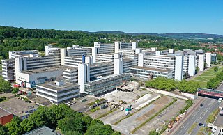 Der Uni Bielefeld sind 8 Millionen Euro für zwei neue Promotionsnetzwerke in den Bereichen Informatik und Wirtschaftswissenschaften zugesprochen worden. - BLB Der Uni Bielefeld sind 8 Millionen Euro für zwei neue Promotionsnetzwerke in den Bereichen Informatik und Wirtschaftswissenschaften zugesprochen worden. - BLB