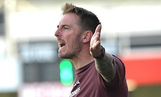 Trainer Tobias Strobl geht bei der Partie des SC Verl gegen Stuttgart von einem spielstarken Gegner mit top ausgebildeten Talenten aus - sport/presse/foto Dünhölter Trainer Tobias Strobl geht bei der Partie des SC Verl gegen Stuttgart von einem spielstarken Gegner mit top ausgebildeten Talenten aus - sport/presse/foto Dünhölter