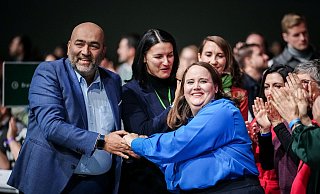 Bleiben die Vorsitzenden von Bündnis 90/Die Grünen: Omid Nouripour und Ricarda Lang. - Kay Nietfeld/dpa Bleiben die Vorsitzenden von Bündnis 90/Die Grünen: Omid Nouripour und Ricarda Lang. - Kay Nietfeld/dpa