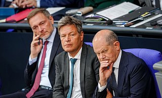 Christian Lindner (v. l.), Robert Habeck und Olaf Scholz: Arbeiten in Zukunft nicht mehr zusammen. - Kay Nietfeld/dpa Christian Lindner (v. l.), Robert Habeck und Olaf Scholz: Arbeiten in Zukunft nicht mehr zusammen. - Kay Nietfeld/dpa