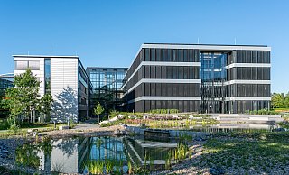 Goldbeck hat seinen Hauptsitz in Bielefeld. Das Unternehmen wurde offenbar Opfer von mutmaßlich kriminellen Ex-Mitarbeitern, die mehrere Millionen Euro ergaunert haben sollen. - PR Goldbeck hat seinen Hauptsitz in Bielefeld. Das Unternehmen wurde offenbar Opfer von mutmaßlich kriminellen Ex-Mitarbeitern, die mehrere Millionen Euro ergaunert haben sollen. - PR