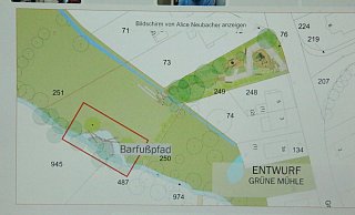 Eine Attraktion auf der 4.000 Quadratmeter großen Spielwiese zwischen Schelpe und altem Mühlengraben ist ein Barfußpfad. - Burkhard Battran Eine Attraktion auf der 4.000 Quadratmeter großen Spielwiese zwischen Schelpe und altem Mühlengraben ist ein Barfußpfad. - Burkhard Battran