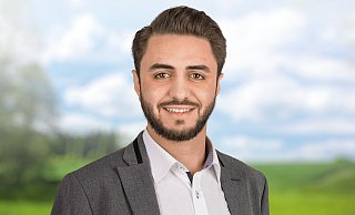 Samir Alnajjar wurde bei der Kommunalwahl per Direktmandat in den Spenger Stadtrat gewählt. Er ist der einzige Ratsherr mit Migrationshintergrund. - SPD Samir Alnajjar wurde bei der Kommunalwahl per Direktmandat in den Spenger Stadtrat gewählt. Er ist der einzige Ratsherr mit Migrationshintergrund. - SPD