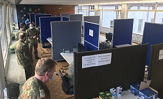 Bundeswehrsoldaten unterstützen die Arbeit des Kreisgesundheitsamtes in Holzminden. - Kreis Holzminden Bundeswehrsoldaten unterstützen die Arbeit des Kreisgesundheitsamtes in Holzminden. - Kreis Holzminden