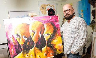 Adam Grimann arbeitet weiter regelmäßig in seinem Atelier. An die Einsamkeit dort ist er gewöhnt, ihm fehlen Ausstellungen und Austausch. - Ralf Bittner Adam Grimann arbeitet weiter regelmäßig in seinem Atelier. An die Einsamkeit dort ist er gewöhnt, ihm fehlen Ausstellungen und Austausch. - Ralf Bittner