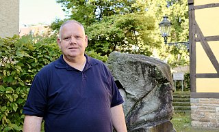 Stephan Lorenzen ist heimatverbunden. Er ist bei der Freilichtbühne Nettelstedt und bei den Aquarienfreunden Schnathorst aktiv. - Heike von Schulz Stephan Lorenzen ist heimatverbunden. Er ist bei der Freilichtbühne Nettelstedt und bei den Aquarienfreunden Schnathorst aktiv. - Heike von Schulz