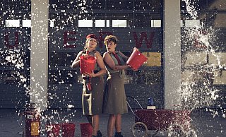 Bei Belle Etage sollten die Zuschauer nicht wasserscheu sein. - Izaquiel Tomé Photography - Dominik dos Santos Tomé Bei Belle Etage sollten die Zuschauer nicht wasserscheu sein. - Izaquiel Tomé Photography - Dominik dos Santos Tomé