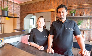 Sabrina und Muhammad Usman wagen in einer Borgholzhausener Pizzaria einen Neuanfang. - Andre Schneider Sabrina und Muhammad Usman wagen in einer Borgholzhausener Pizzaria einen Neuanfang. - Andre Schneider