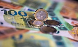 Es geht ums Geld, wenn die Fraktionen des Paderborner Stadtrats demnächst erneut über den städtischen Haushalt beraten. - Monika Skolimowska/dpa Es geht ums Geld, wenn die Fraktionen des Paderborner Stadtrats demnächst erneut über den städtischen Haushalt beraten. - Monika Skolimowska/dpa