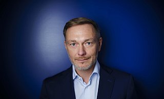 Der FDP-Parteivorsitzende Christian Lindner kommt am 11. Januar zu einem Wahlkmapfauftritt nach Bielefeld. - photothek.de Der FDP-Parteivorsitzende Christian Lindner kommt am 11. Januar zu einem Wahlkmapfauftritt nach Bielefeld. - photothek.de
