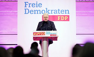 Frank Schäffler, Chef der OWL-FDP, kritisiert indirekt Bundesverkehrsminister Volker Wissing, der die Partei unmittelbar nach dem Ampel-Aus verlassen hatte. - dpa Frank Schäffler, Chef der OWL-FDP, kritisiert indirekt Bundesverkehrsminister Volker Wissing, der die Partei unmittelbar nach dem Ampel-Aus verlassen hatte. - dpa