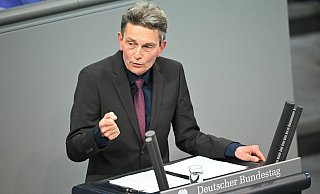 Aus Sicht des Vorsitzenden der SPD-Bundestagsabgeordneten sollten die westlichen Länder nun die Initiative ergreifen. (Archivbild) - Philip Dulian/dpa Aus Sicht des Vorsitzenden der SPD-Bundestagsabgeordneten sollten die westlichen Länder nun die Initiative ergreifen. (Archivbild) - Philip Dulian/dpa