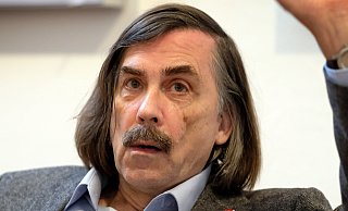 Nobby Morkes ab übermorgen nicht mehr auf dem Lohnzettel der Stadt - Andreas Frücht Nobby Morkes ab übermorgen nicht mehr auf dem Lohnzettel der Stadt - Andreas Frücht