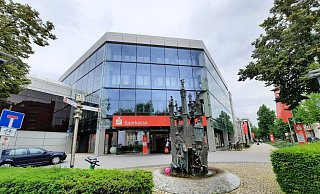 Die Zentrale der Sparkasse Paderborn-Detmold im Ükernviertel. - Marc Schröder Die Zentrale der Sparkasse Paderborn-Detmold im Ükernviertel. - Marc Schröder