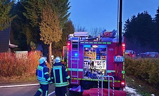 Bei diesem Einsatz handelte es sich bereits um den dritten Feuerwehreinsatz im Stadtgebiet an diesem Nachmittag. - Feuerwehr Bad Wünnenberg Bei diesem Einsatz handelte es sich bereits um den dritten Feuerwehreinsatz im Stadtgebiet an diesem Nachmittag. - Feuerwehr Bad Wünnenberg