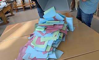 Auszählung in einem Preußisch Oldendorfer Wahllokal. - Ilka Gülker Auszählung in einem Preußisch Oldendorfer Wahllokal. - Ilka Gülker