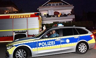 Panik auf dem Supermarkt-Parkplatz - Spezialkräfte nehmen 65-jährigen Bielefelder fest - Barbara Franke Panik auf dem Supermarkt-Parkplatz - Spezialkräfte nehmen 65-jährigen Bielefelder fest - Barbara Franke