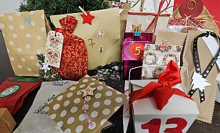 Mit ganz viel Liebe selbstgemacht: Adventskalender voller persönlicher Überraschungen verschönern die Zeit bis Weihnachten. - Alexandra Stratmeier Mit ganz viel Liebe selbstgemacht: Adventskalender voller persönlicher Überraschungen verschönern die Zeit bis Weihnachten. - Alexandra Stratmeier