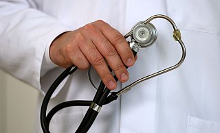 Mehrere Bundesländer monieren, dass der Bund mit den Reformplänen für das Krankenhauswesen seine Kompetenzen überschreitet. - Patrick Seeger/dpa Mehrere Bundesländer monieren, dass der Bund mit den Reformplänen für das Krankenhauswesen seine Kompetenzen überschreitet. - Patrick Seeger/dpa