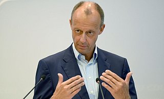 CDU-Politiker Friedrich Merz spricht sich gegen eine Doppelspitze in seiner Partei aus. - Foto: Bernd Weißbrod/dpa CDU-Politiker Friedrich Merz spricht sich gegen eine Doppelspitze in seiner Partei aus. - Foto: Bernd Weißbrod/dpa