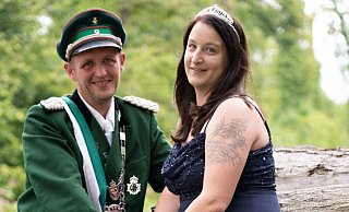 Die Niederntudorfer Regenten Sebastian Köster und Angelina Gröpper haben ein spannendes Jahr vor sich. - Schützen Die Niederntudorfer Regenten Sebastian Köster und Angelina Gröpper haben ein spannendes Jahr vor sich. - Schützen