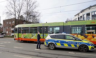 Die Bahn kam für Reparaturarbeiten ins Depot in Sieker. - Christian Mathiesen Die Bahn kam für Reparaturarbeiten ins Depot in Sieker. - Christian Mathiesen