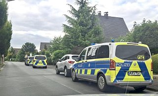 In den vergangenen Monaten ist die Polizei mehrfach zu Einsätzen an der Immobilie grufen worden. Jetzt prüft das Ordnungsamt die Wohnverhältnisse. - Robert Becker In den vergangenen Monaten ist die Polizei mehrfach zu Einsätzen an der Immobilie grufen worden. Jetzt prüft das Ordnungsamt die Wohnverhältnisse. - Robert Becker