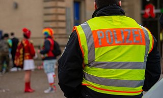 19 Mal musste die Polizei am Rosenmontag im Kreis Gütersloh ausrücken. - Symbolfoto/picture alliance 19 Mal musste die Polizei am Rosenmontag im Kreis Gütersloh ausrücken. - Symbolfoto/picture alliance