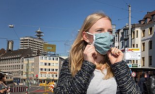 Angst vor der dritten Welle geht um - doch Bielefelds Corona-Inzidenz sinkt weiter. - Oliver Krato (Archiv/Symbolbild) Angst vor der dritten Welle geht um - doch Bielefelds Corona-Inzidenz sinkt weiter. - Oliver Krato (Archiv/Symbolbild)