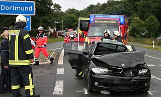 Verletzt: Der Fahrer dieses BMWs ist nach dem Unfall auf der Vlothoer Straße in Herford im Jahr 2016 ins Krankenhaus gebracht werden. - Archiv: Walter Dollendorf Verletzt: Der Fahrer dieses BMWs ist nach dem Unfall auf der Vlothoer Straße in Herford im Jahr 2016 ins Krankenhaus gebracht werden. - Archiv: Walter Dollendorf