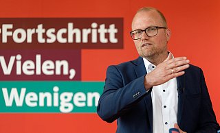 Jochen Ott ist Fraktionschef der SPD im Landtag und somit Oppositionsführer. - dpa Jochen Ott ist Fraktionschef der SPD im Landtag und somit Oppositionsführer. - dpa