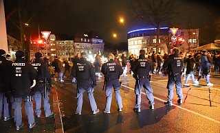 Das Bündnis gegen Rechts kritisiert die Bielefelder Polizei. - Charlotte Mahncke Das Bündnis gegen Rechts kritisiert die Bielefelder Polizei. - Charlotte Mahncke