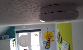 Rauchmelder sind in jedem Schlafzimmer Pflicht. - David Schellenberg Rauchmelder sind in jedem Schlafzimmer Pflicht. - David Schellenberg