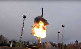Hyperschallwaffen fliegen mit bis zu zwanzigfacher Schallgeschwindigkeit auf ihre Ziele zu. - -/Russian Defense Ministry Press Service/AP/dpa Hyperschallwaffen fliegen mit bis zu zwanzigfacher Schallgeschwindigkeit auf ihre Ziele zu. - -/Russian Defense Ministry Press Service/AP/dpa