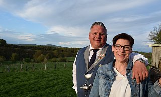 Ein Traum wird wahr für Altenbergens Schützenkönig Daniel Hillmann und seine Nadine. - Schützen Altenbergen Ein Traum wird wahr für Altenbergens Schützenkönig Daniel Hillmann und seine Nadine. - Schützen Altenbergen