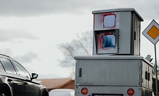 Blitzer "Nico" wechselt im Kreis Gütersloh regelmäßig seinen Standort. - Besim Mazhiqi Blitzer "Nico" wechselt im Kreis Gütersloh regelmäßig seinen Standort. - Besim Mazhiqi
