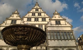 Der Rat der Stadt Paderborn wollte am Mittwochabend eigentlich eine Sondersitzung abhalten. Doch die Ratsmitglieder mussten unverrichteter Dinge nach Hause gehen. - Hans-Hermann Igges Der Rat der Stadt Paderborn wollte am Mittwochabend eigentlich eine Sondersitzung abhalten. Doch die Ratsmitglieder mussten unverrichteter Dinge nach Hause gehen. - Hans-Hermann Igges