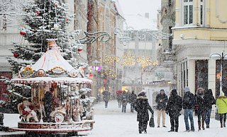 Nur kurz gab es im Dezember 2017 Schnee in Herford, der den Weihnachtsmarkt in eine zauberhafte Winterlandschaft verwandelte. - Kiel-Steinkamp Nur kurz gab es im Dezember 2017 Schnee in Herford, der den Weihnachtsmarkt in eine zauberhafte Winterlandschaft verwandelte. - Kiel-Steinkamp