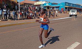 Die ugandische Marathonläuferin Rebecca Cheptegei ist nach einem Brandangriff gestorben. - Uncredited/AP/dpa Die ugandische Marathonläuferin Rebecca Cheptegei ist nach einem Brandangriff gestorben. - Uncredited/AP/dpa