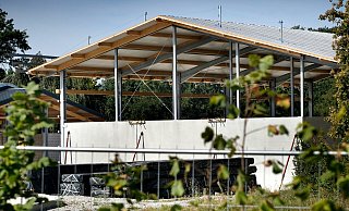 Trotz Baustopp und Zwangsgeld laufen die Arbeiten an der Ranch zunächst weiter. - Andreas Frücht Trotz Baustopp und Zwangsgeld laufen die Arbeiten an der Ranch zunächst weiter. - Andreas Frücht