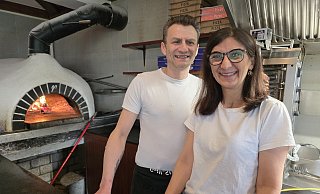 Michela Caliandro und Lebensgefährte Krunoslav Karalic wollen noch bis zum Ende des Jahres für ihre Gäste in der Pizzeria Alfano im Kreis Gütersloh da sein. - Silke Derkum-Homburg Michela Caliandro und Lebensgefährte Krunoslav Karalic wollen noch bis zum Ende des Jahres für ihre Gäste in der Pizzeria Alfano im Kreis Gütersloh da sein. - Silke Derkum-Homburg