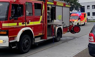 Die Feuerwehr Bad Lippspringe war mit rund 35 Personen im Einsatz. - Feuerwehr Bad Lippspringe Die Feuerwehr Bad Lippspringe war mit rund 35 Personen im Einsatz. - Feuerwehr Bad Lippspringe